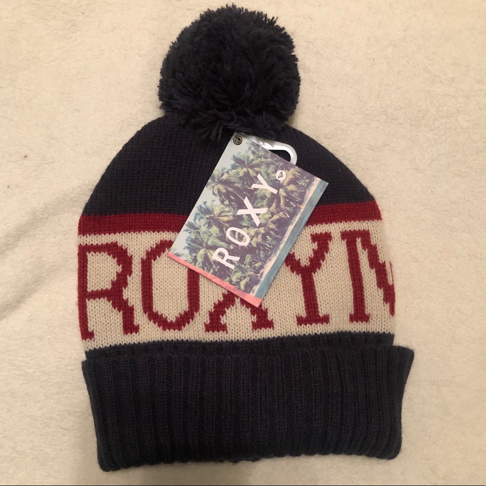 NWT Roxy Beanie
